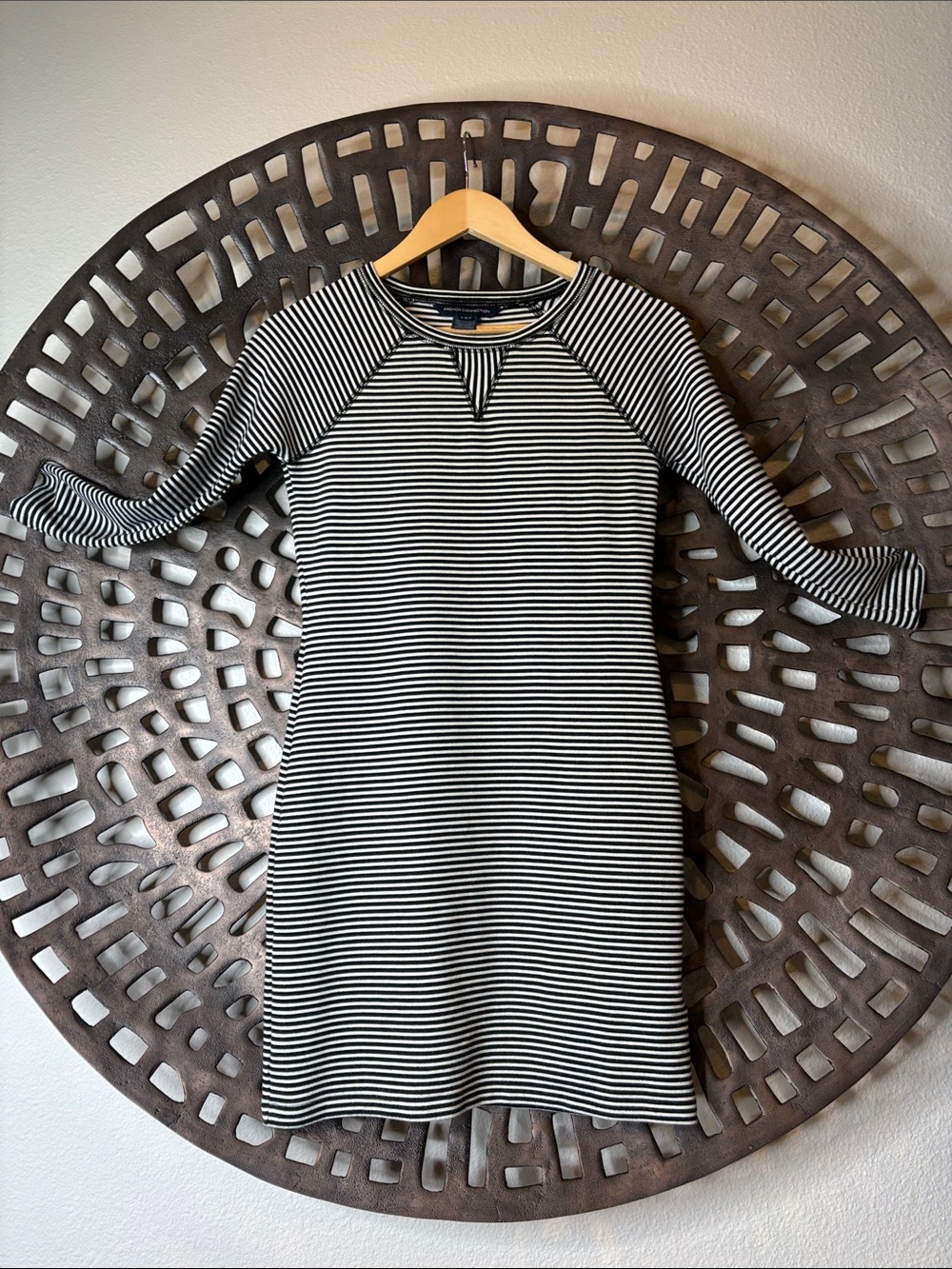 🖤 French Connection Black White Striped Stretch Dress Women’s Size 4 Mini 🖤